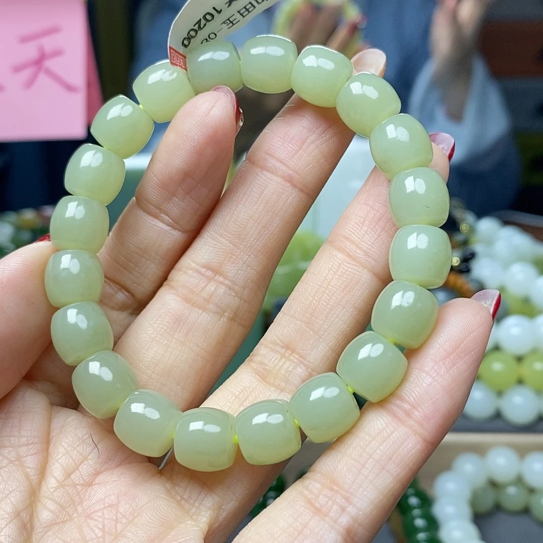 和田玉手链未镶嵌飞**雪