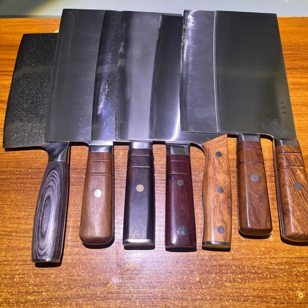 直播间主播推荐家用菜刀