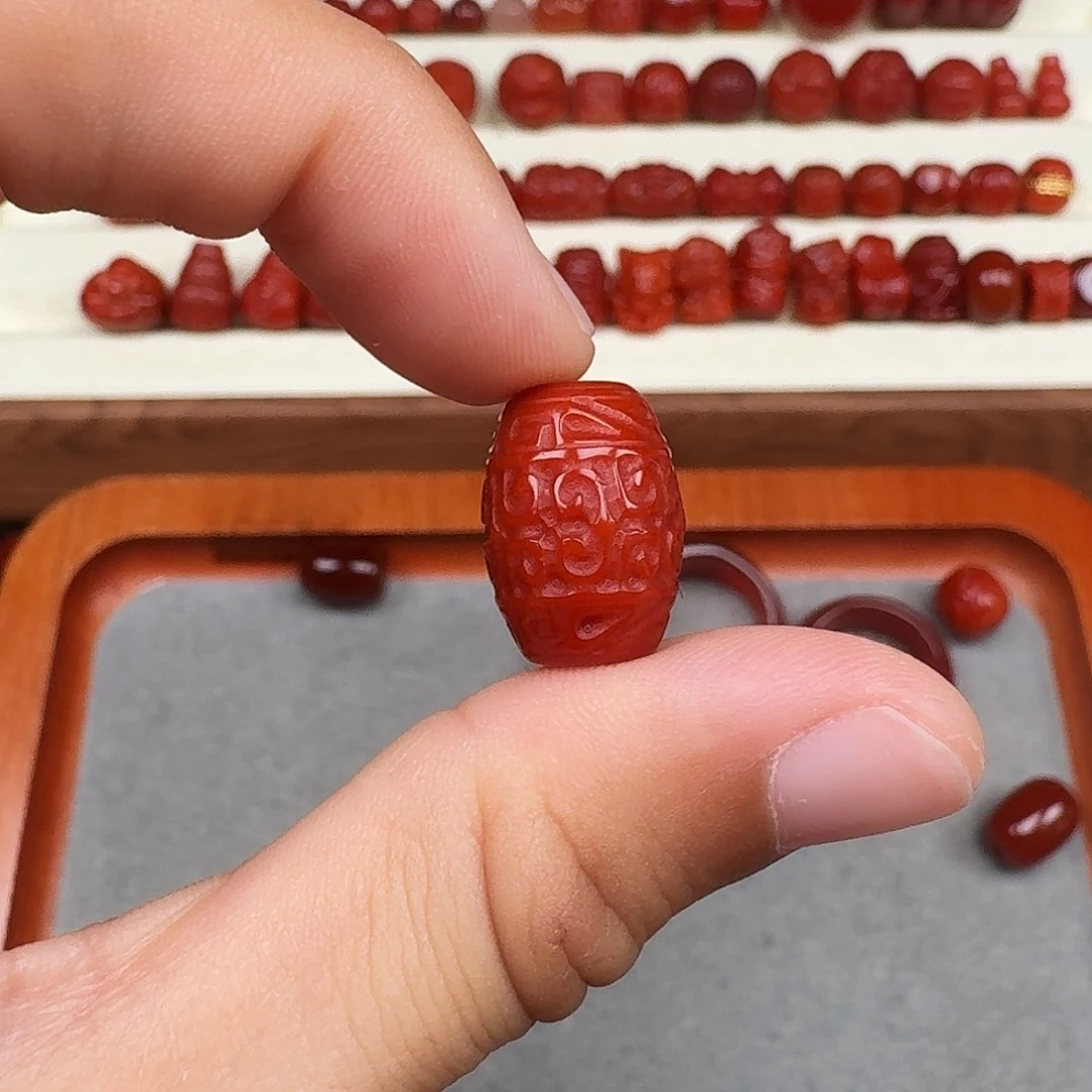 南红玛瑙合金颈饰