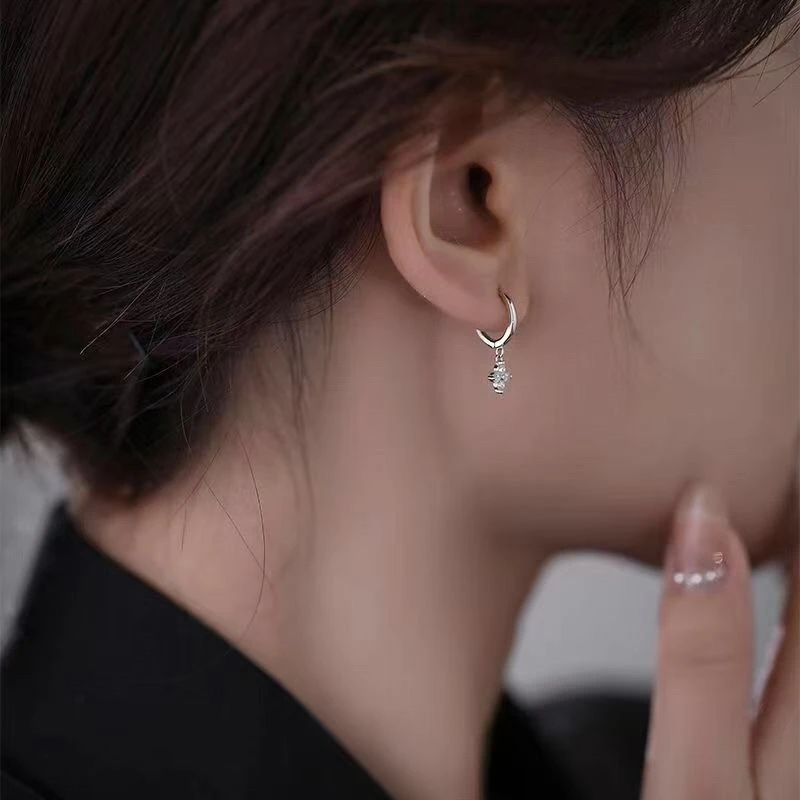 足银银制品 素圈耳环四叶草小吊坠耳圈女轻奢小众新款耳扣耳饰