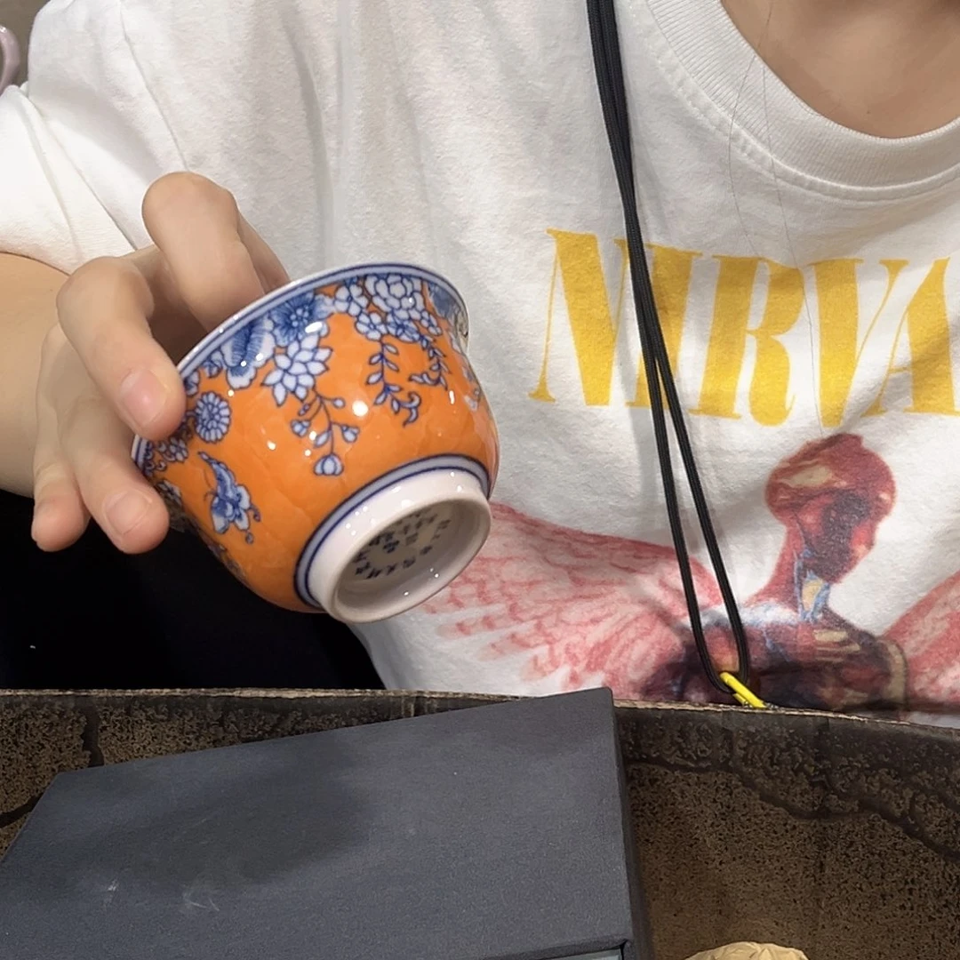 摆件////景德镇陶瓷器。杯。红。