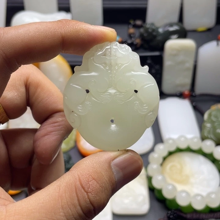 未镶嵌和田玉挂件