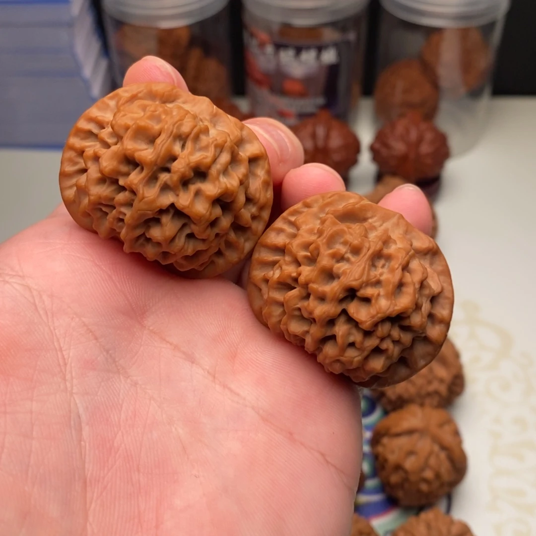 文玩核桃把件40++全品秦闷