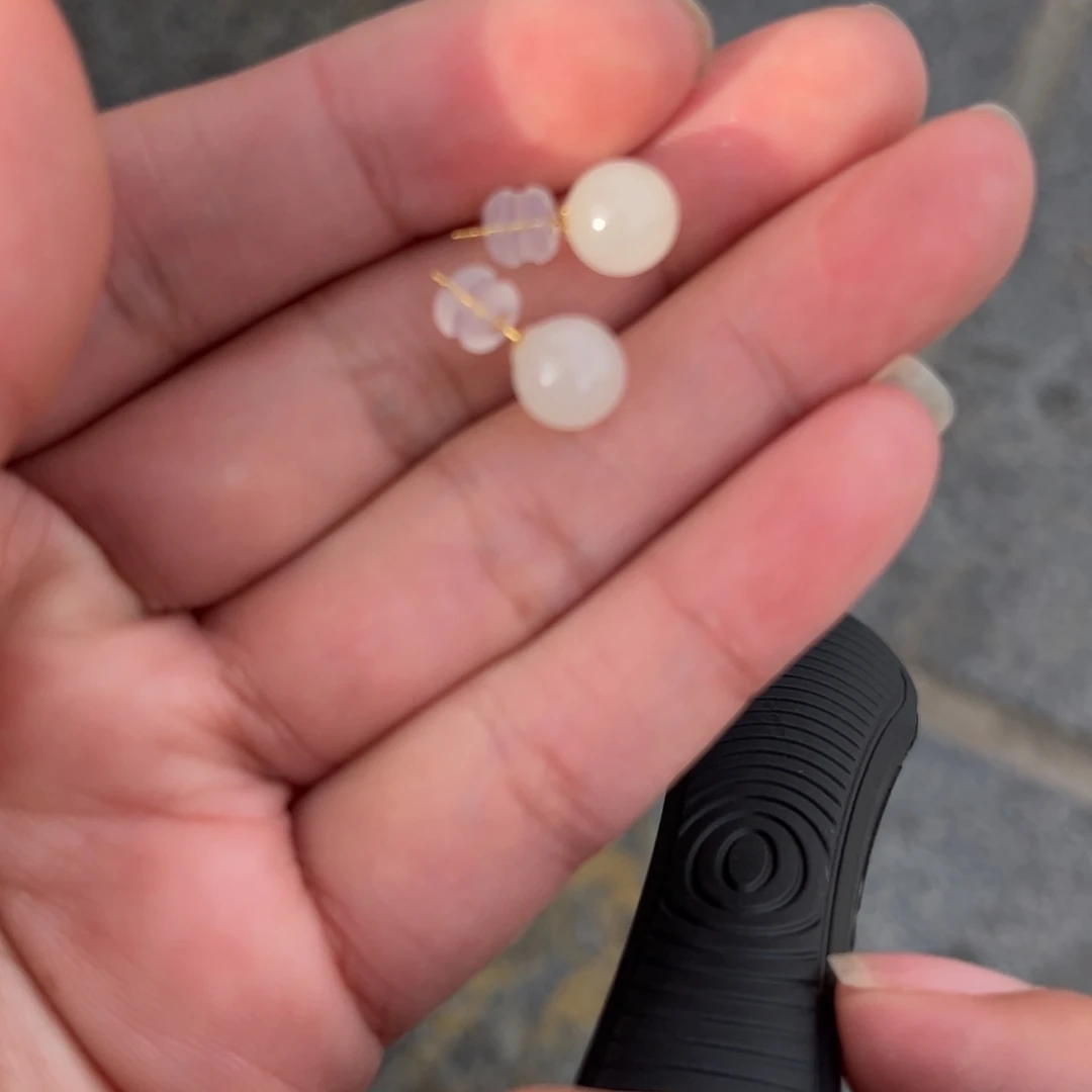 和田玉耳饰18K金镶嵌