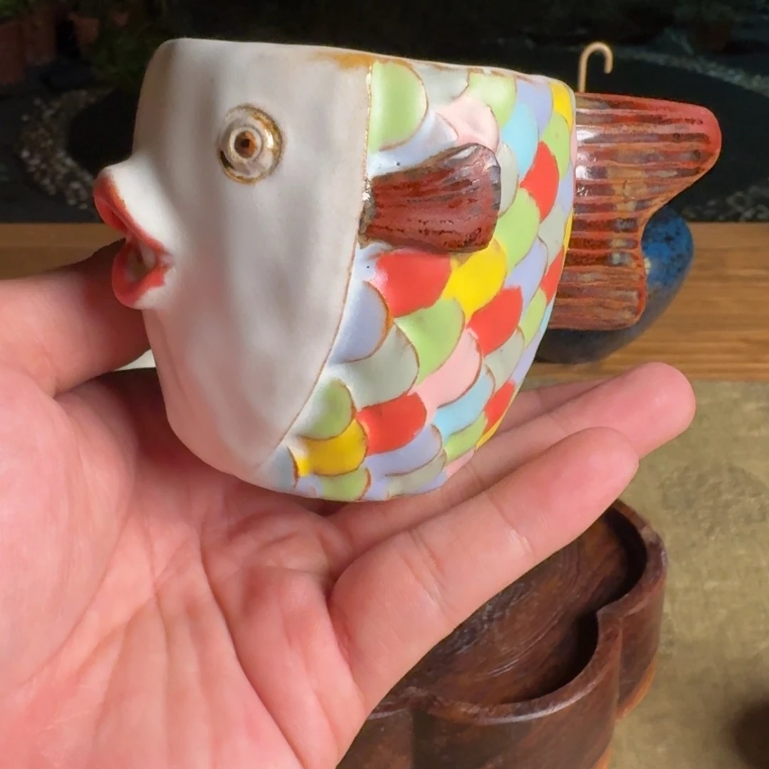 彩虹鱼杯。