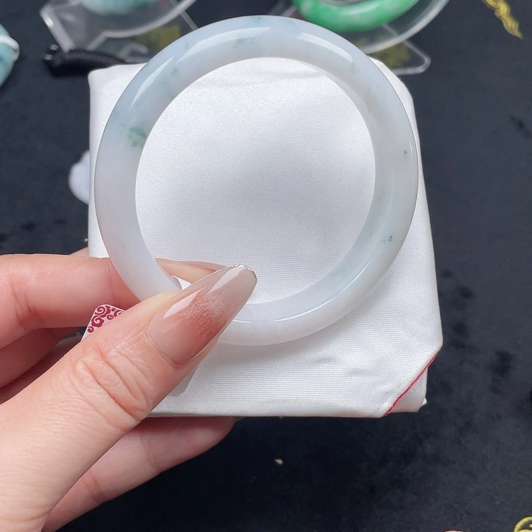 翡翠未镶嵌手镯026