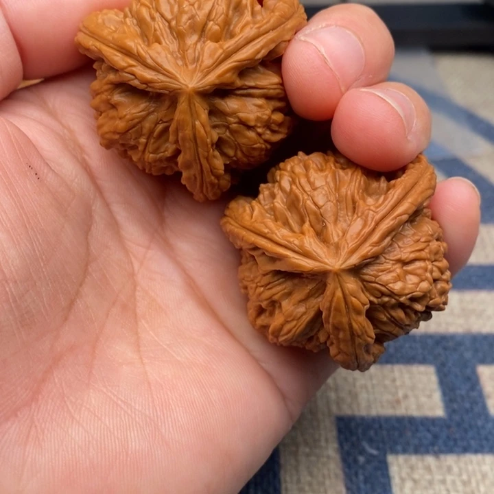 吊坠文玩核桃老*三棱