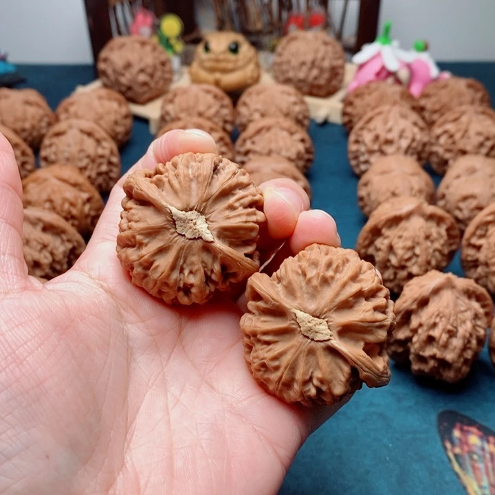 文玩核桃把件宫灯40