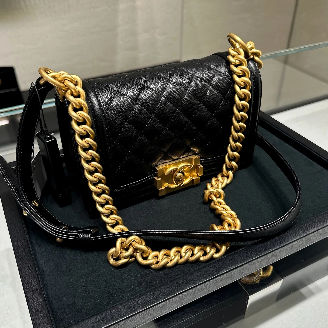 99新 Chanel/香奈儿 0137|香奈儿黑金牛荔枝皮leboy小号斜挎包|香