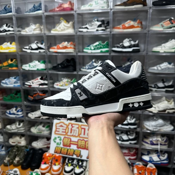 99新 LouisVuitton/路易威登 40码 trainer黑白牛仔板鞋