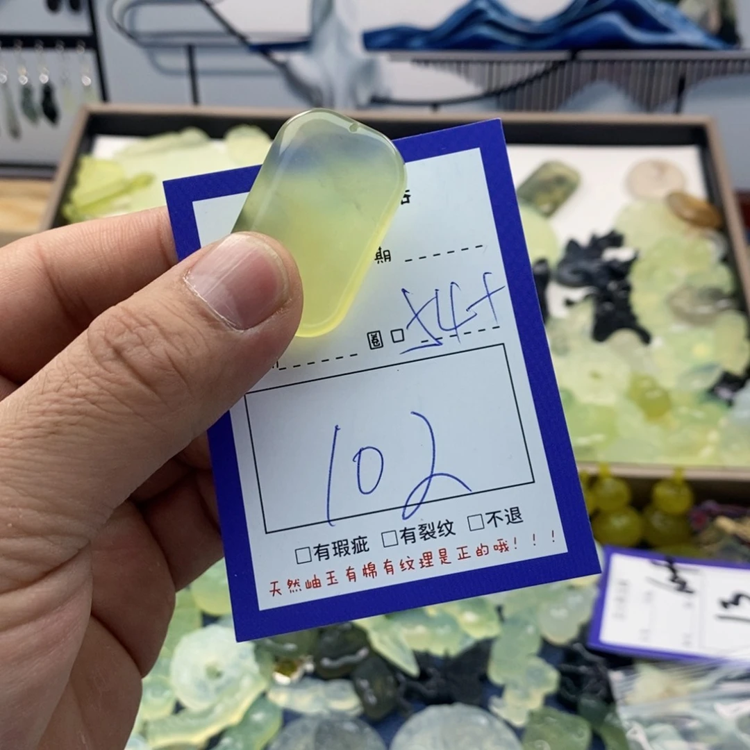 蛇纹石玉颈饰未镶嵌x*咩