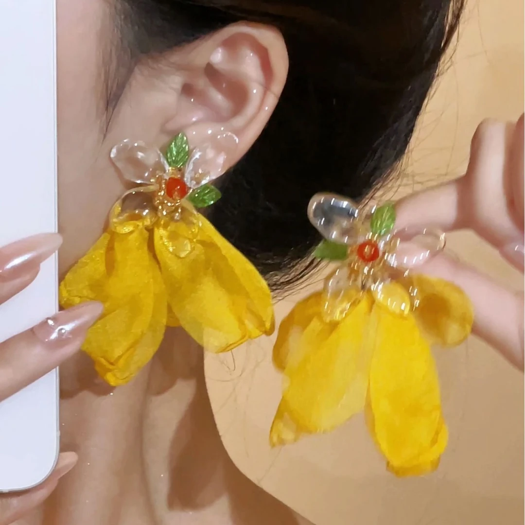 网纱串珠花朵耳环法式超仙布艺花瓣耳钉少女甜美温柔耳饰批发