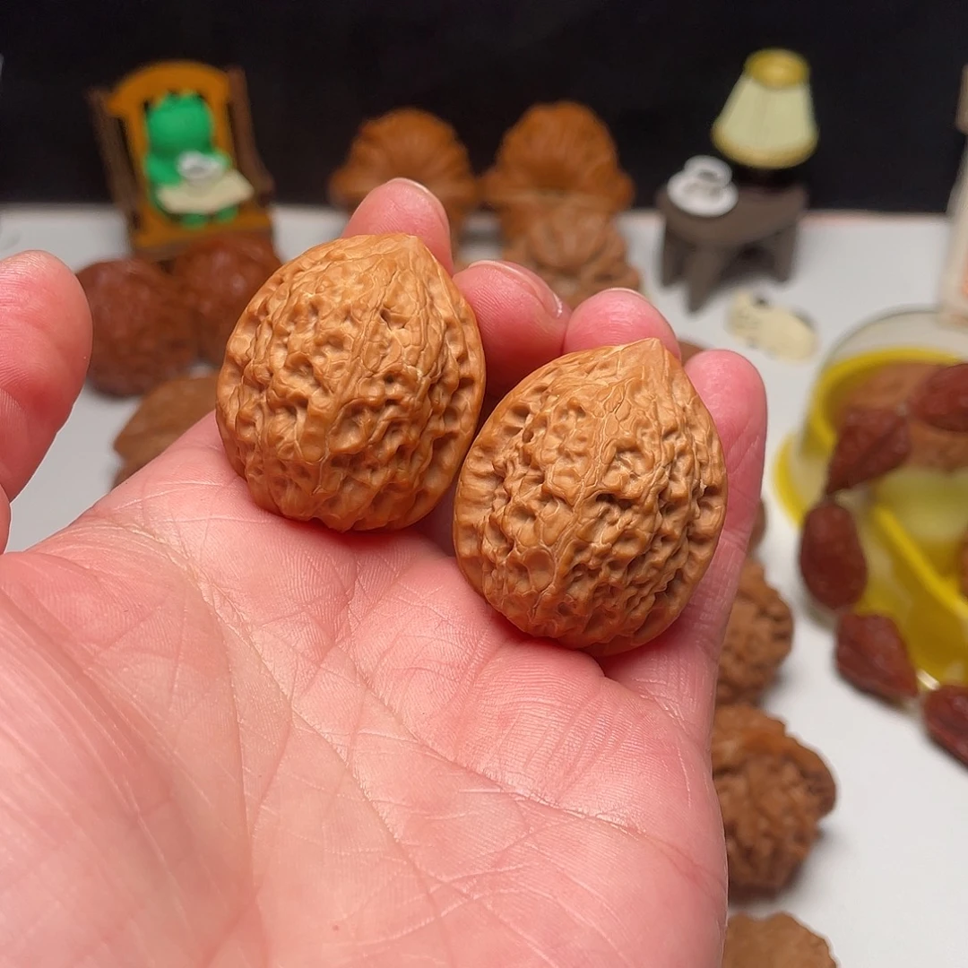 文玩核桃吊坠沈鸡