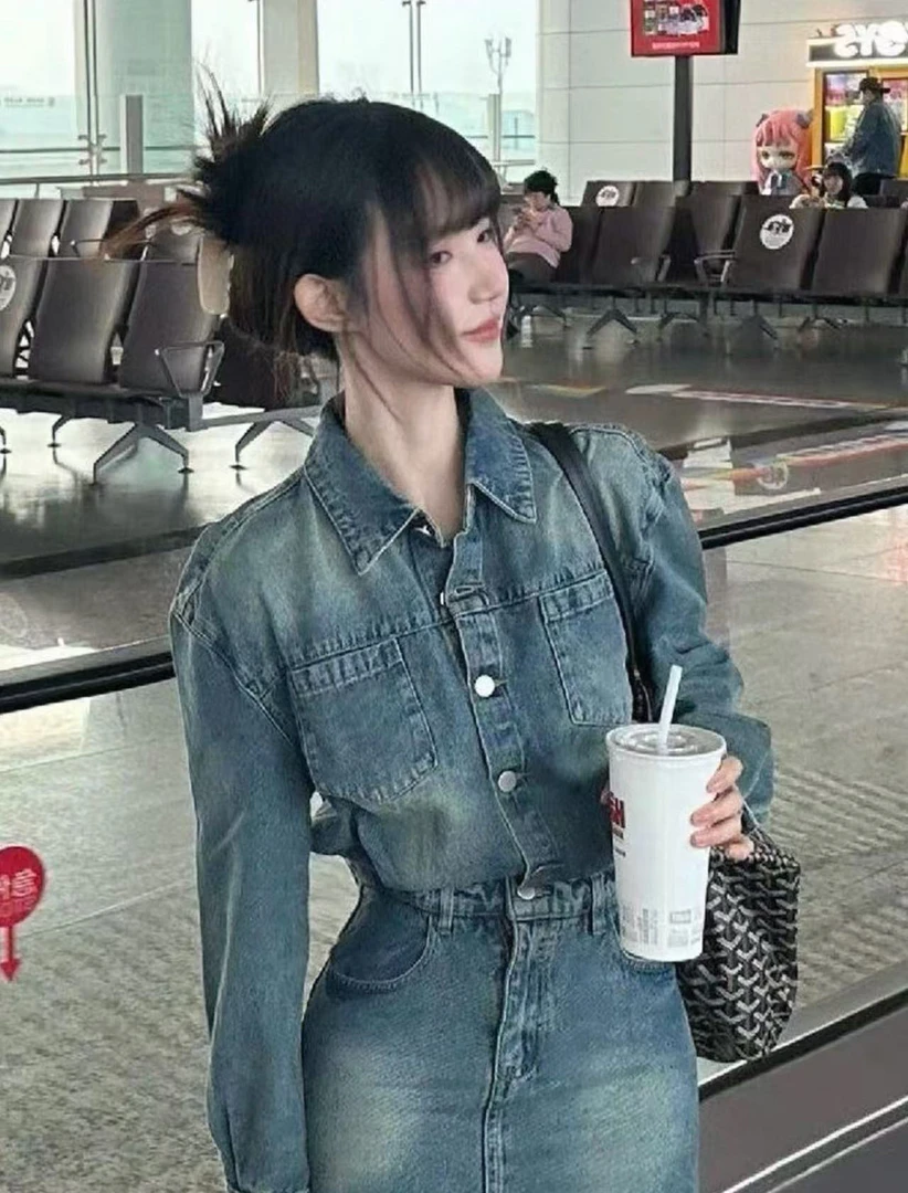 美式水洗牛仔连衣裙女秋季2025新款港风穿搭今年流行牛仔连体裙子