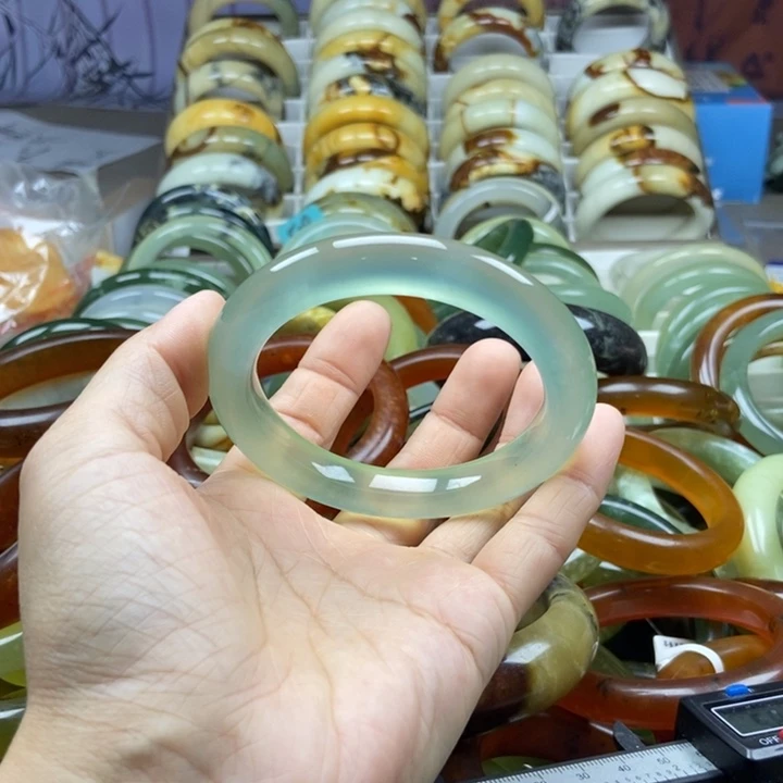 可***曦蛇纹石玉未镶嵌手镯