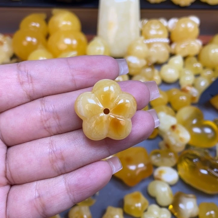 琥珀未镶嵌珠宝奇石