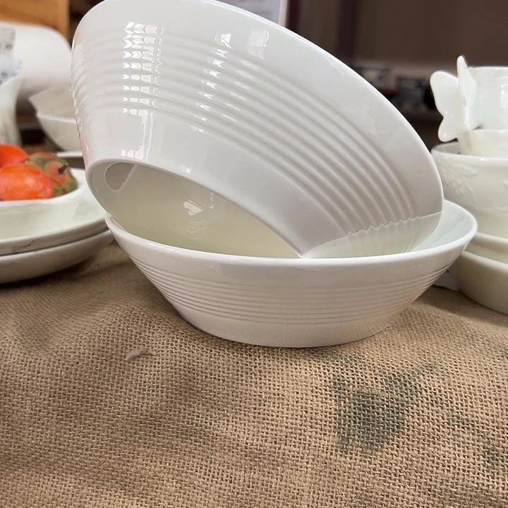国营尾货骨瓷螺纹盘一对口径19