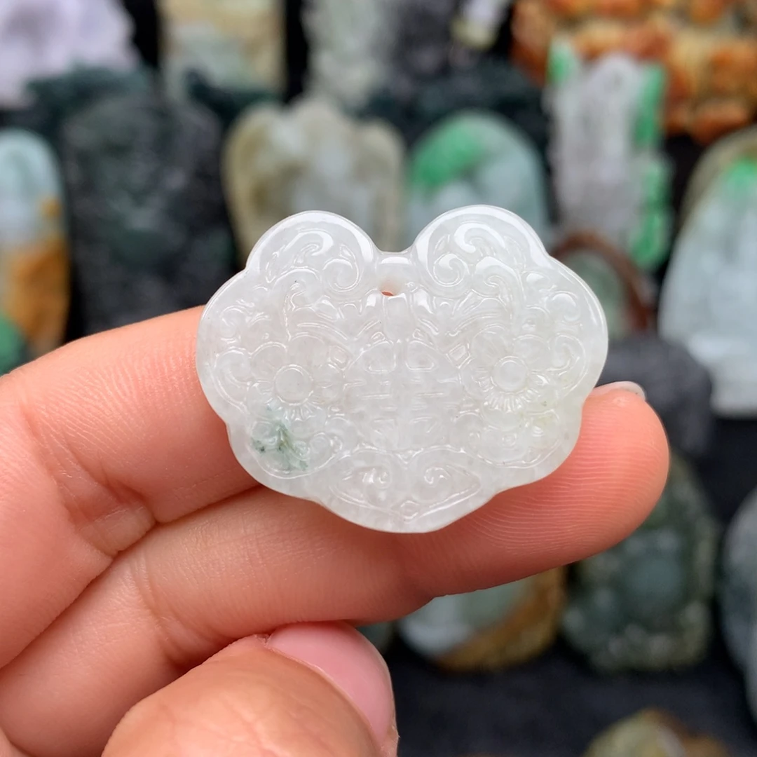 翡翠未镶嵌颈饰天然翡翠A货