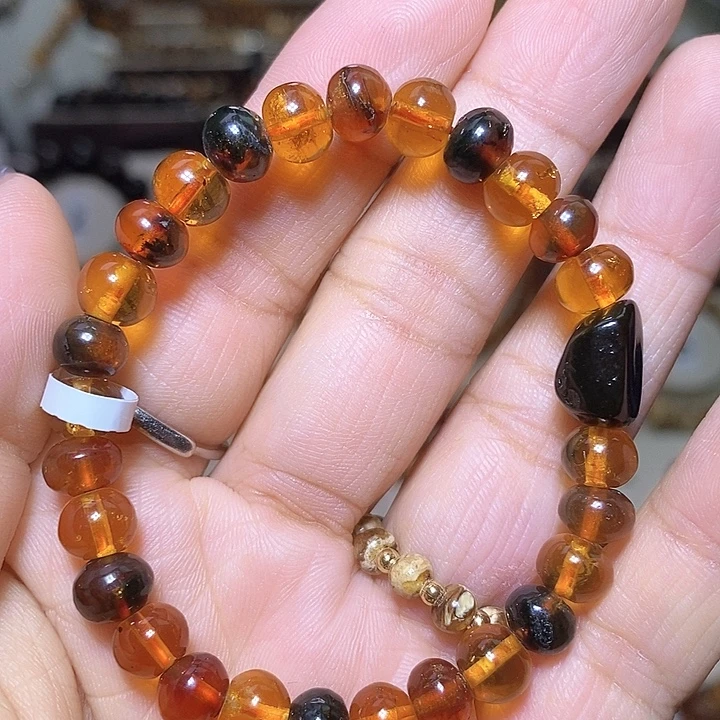 琥珀未镶嵌裸石多宝