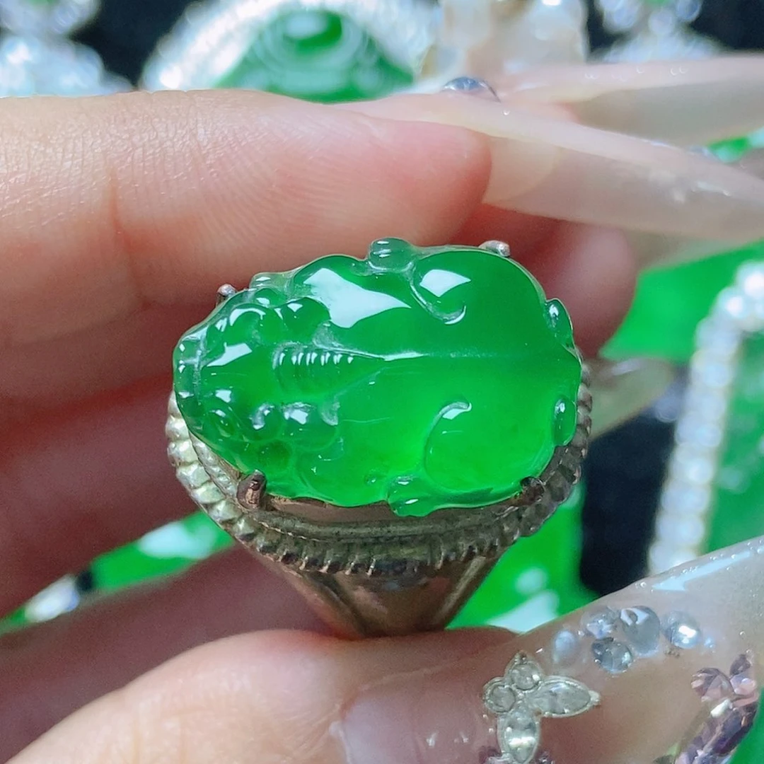 未镶嵌戒指翡翠