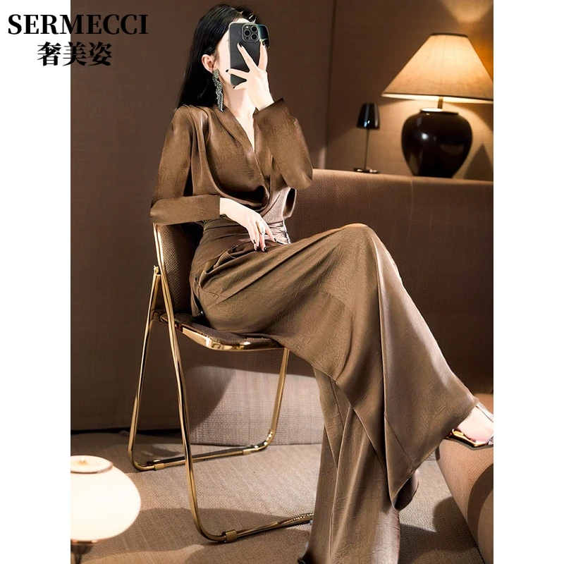 2025早春新款高级时装套装御姐炸街v领长袖上衣阔腿裤两件套女装