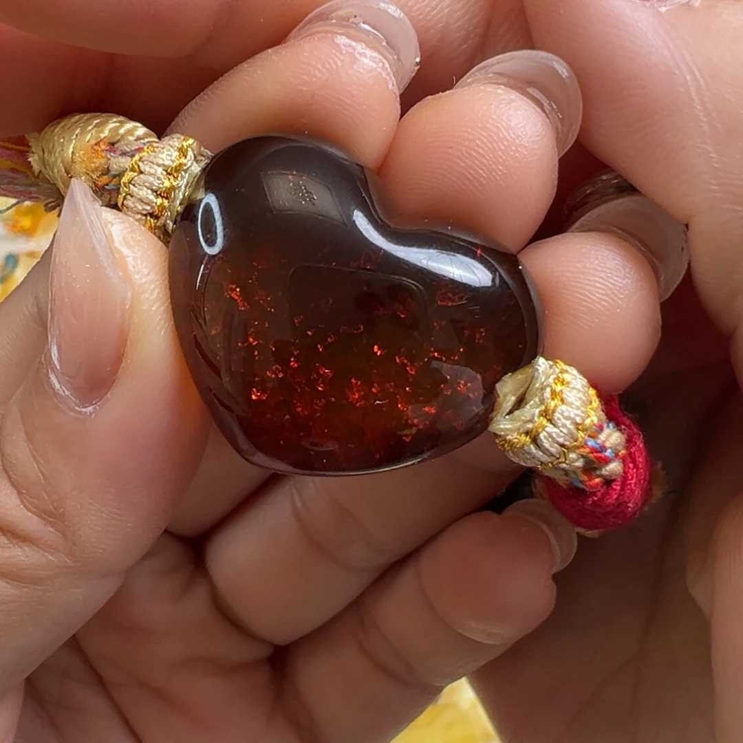 琥珀颈饰未镶嵌琥珀