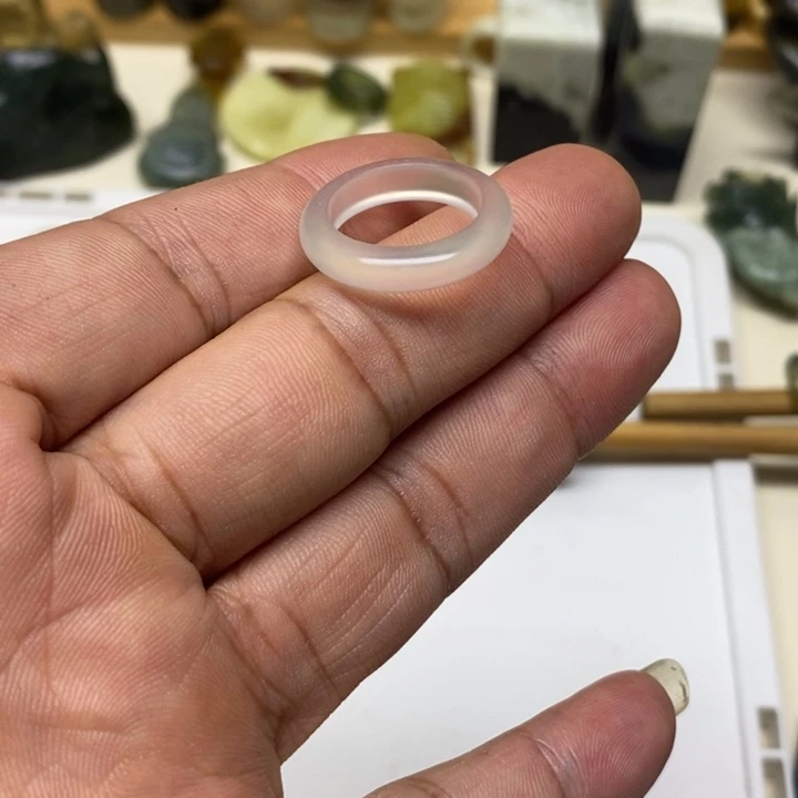 合金蛇纹石玉耳环