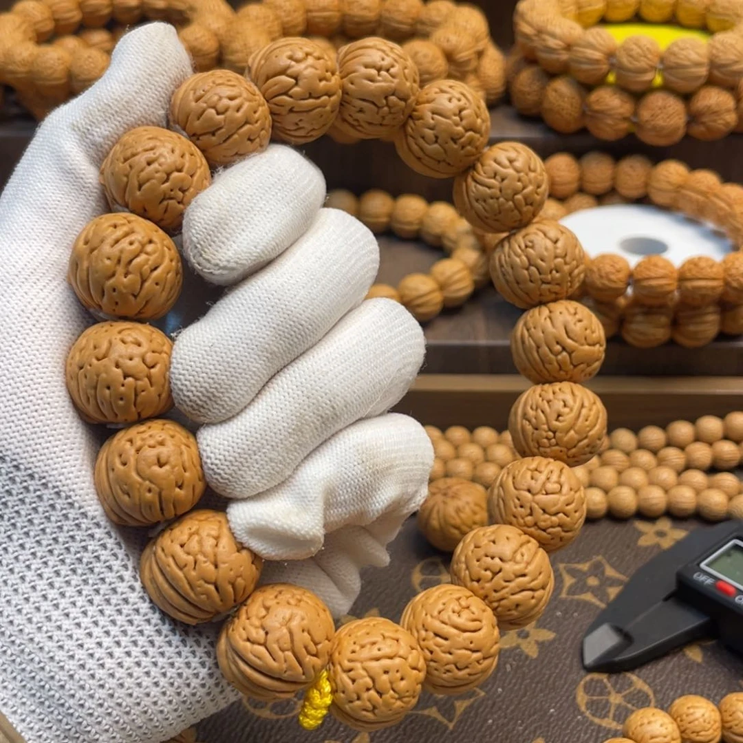 手串桃核冰****水肉纹元宝手持