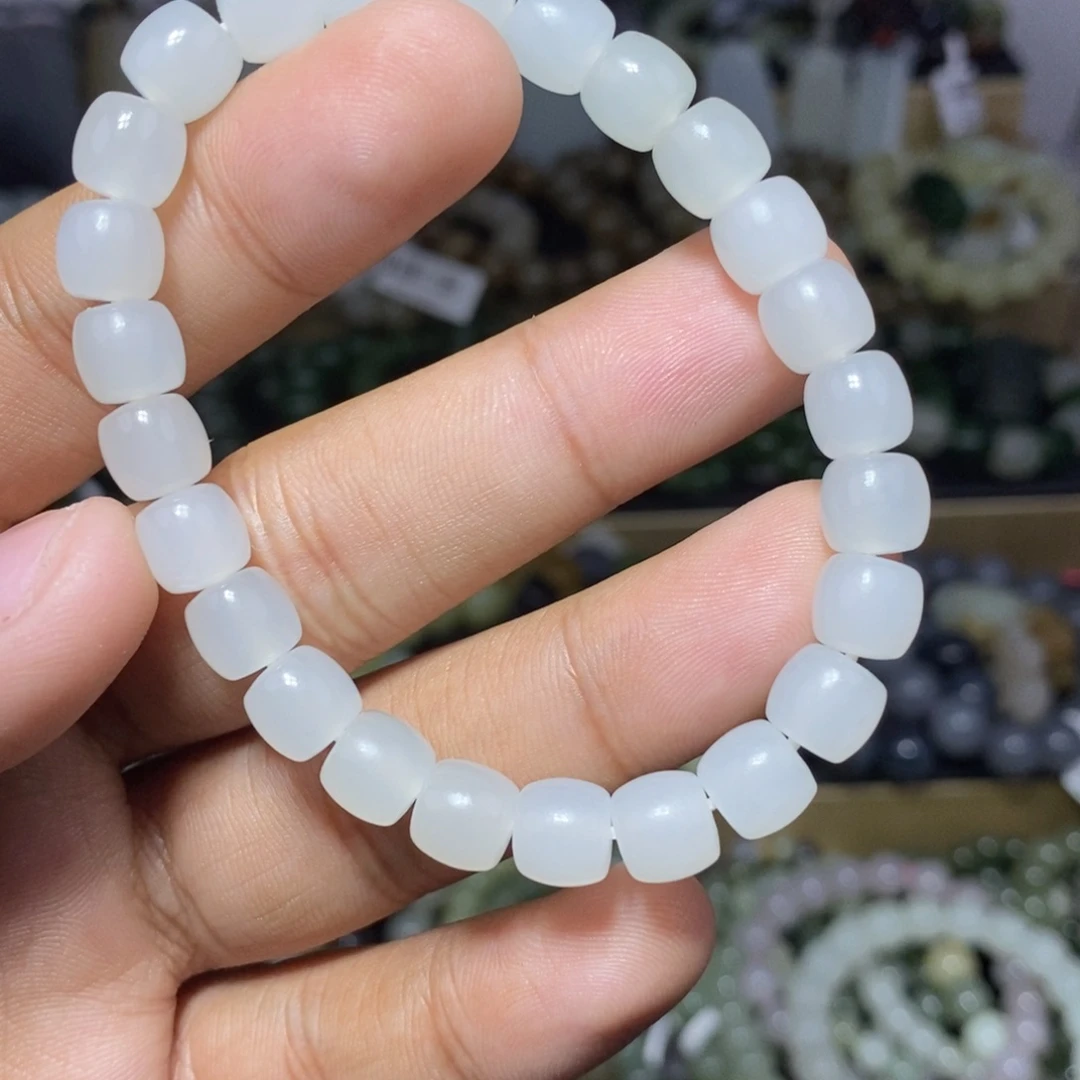 白***言和田玉未镶嵌手链