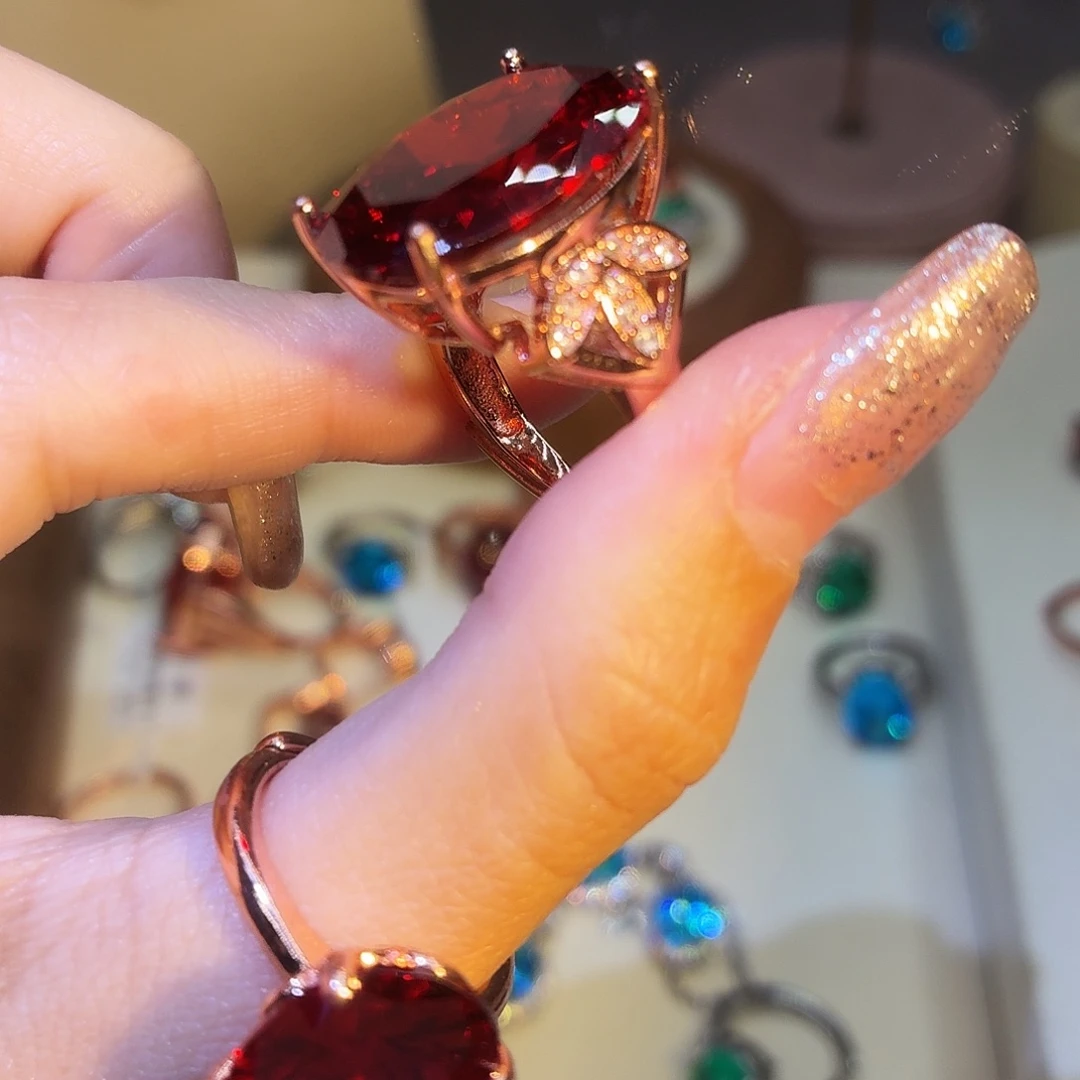 合成立方氧化锆合金三叶草