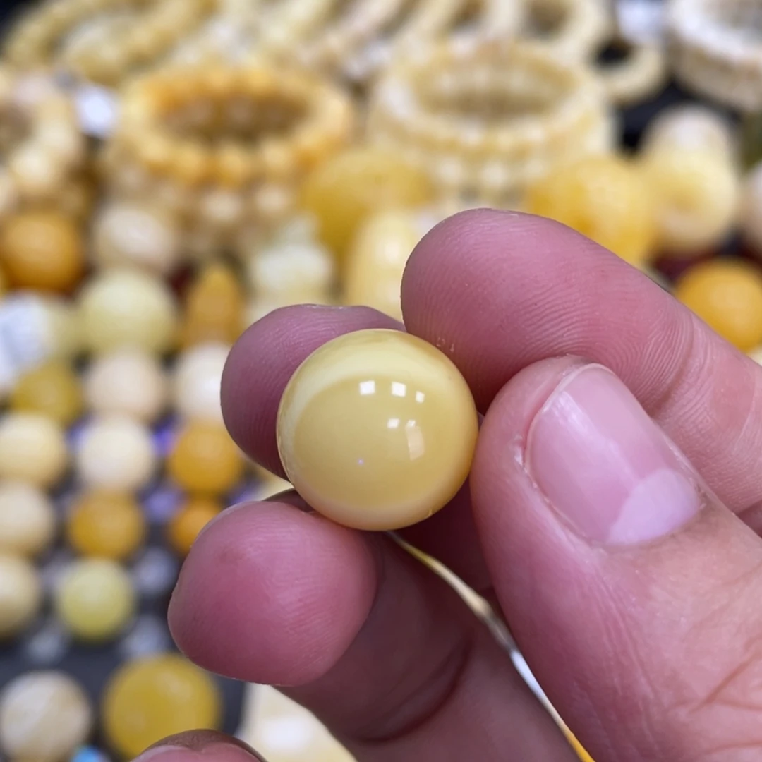裸石蜜蜡未镶嵌14mm瑕