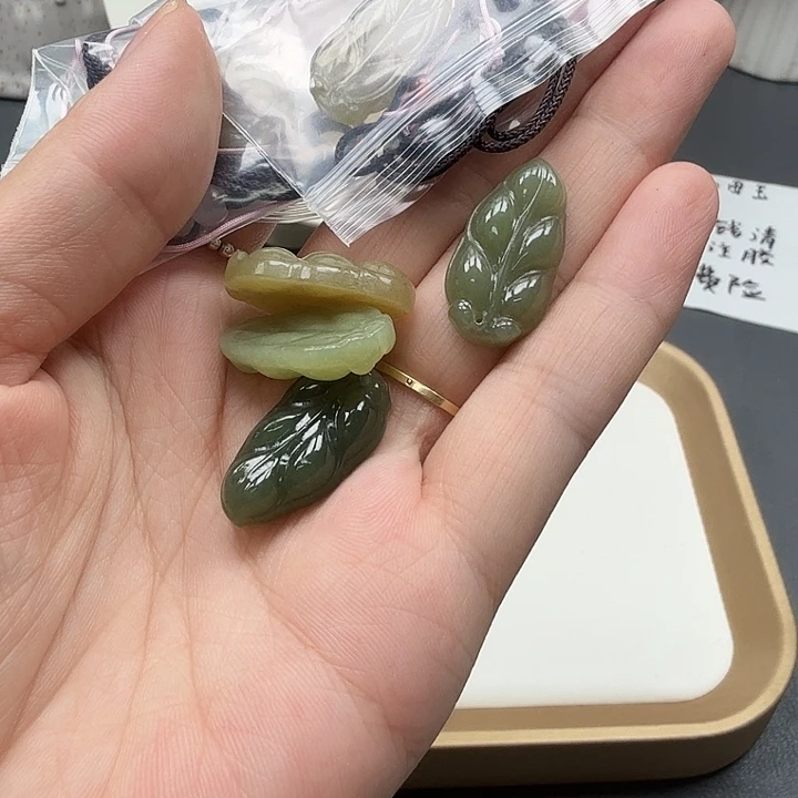 颈饰未镶嵌和田玉12