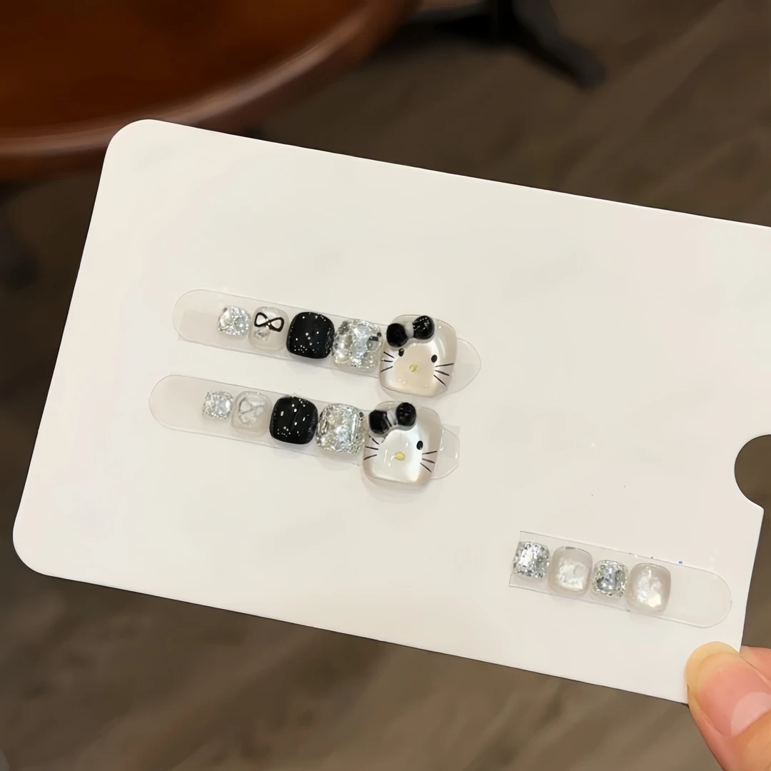 【KT猫】14片脚甲彩绘猫眼纯手工穿戴甲新款学生显白美甲