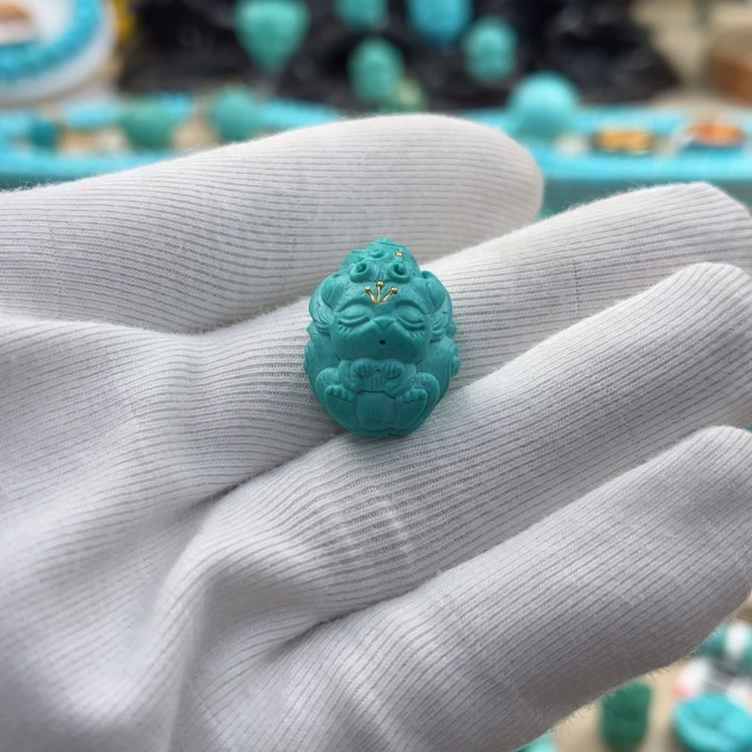 绿松石配饰未镶嵌