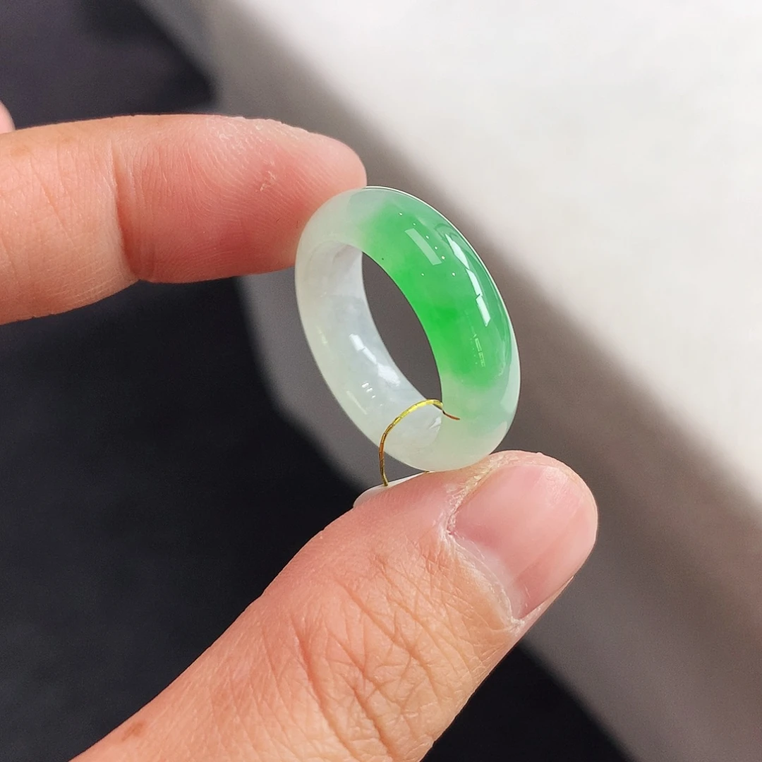 翡翠未镶嵌戒指15号