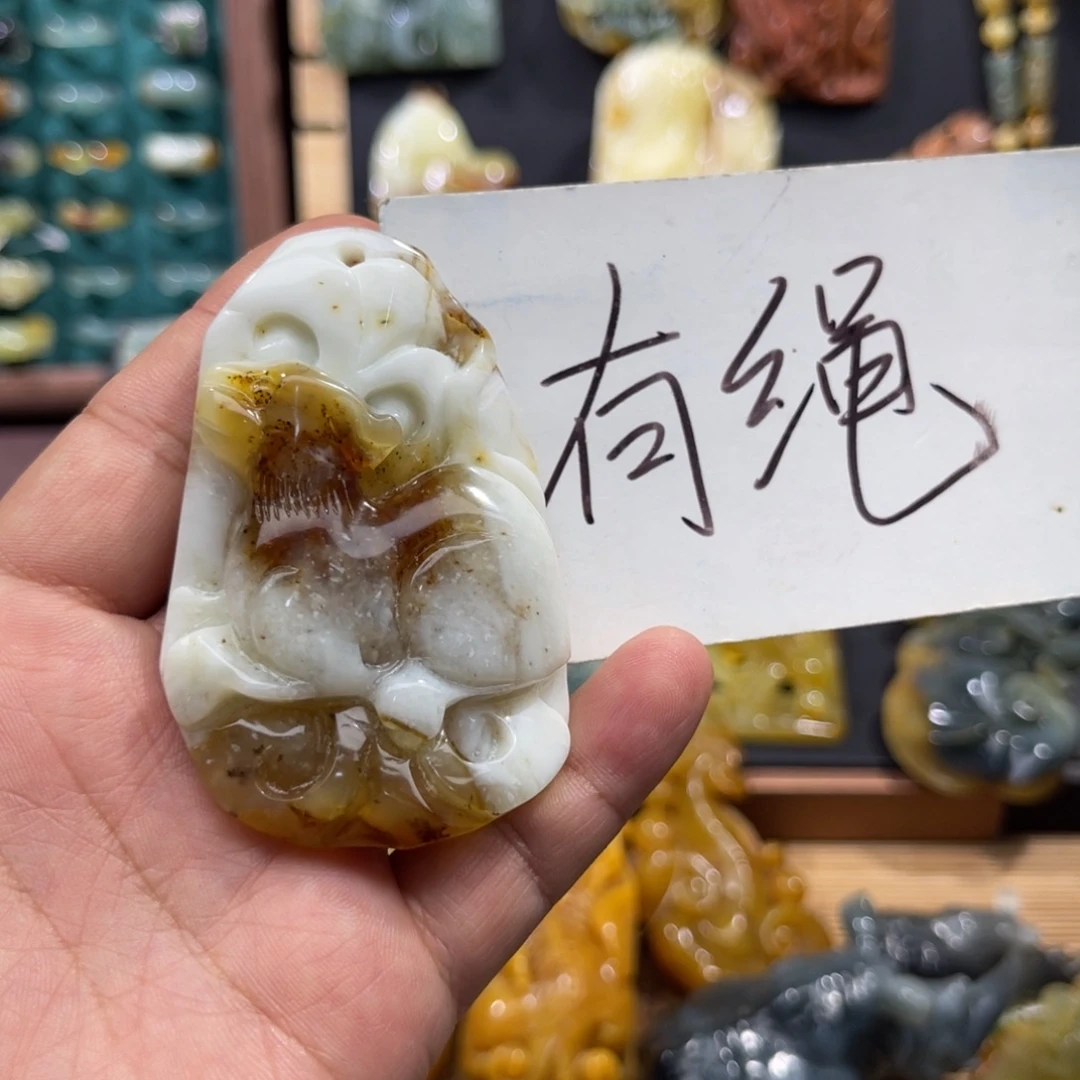 未镶嵌蛇纹石玉颈饰