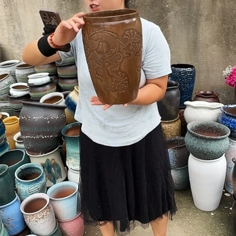 口19高31瑕疵一个盆子。