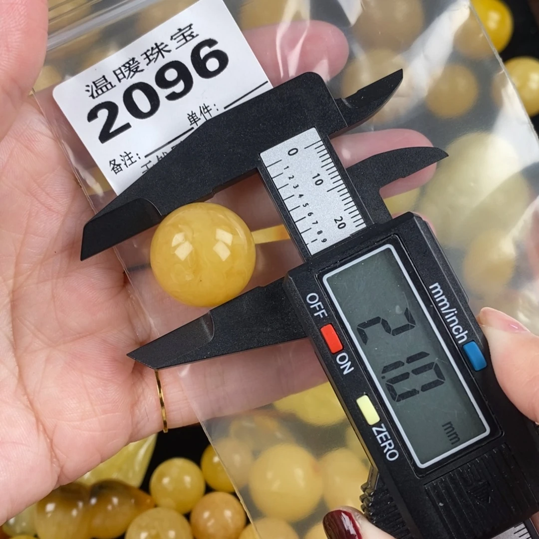 琥珀未镶嵌珠宝奇石裸石