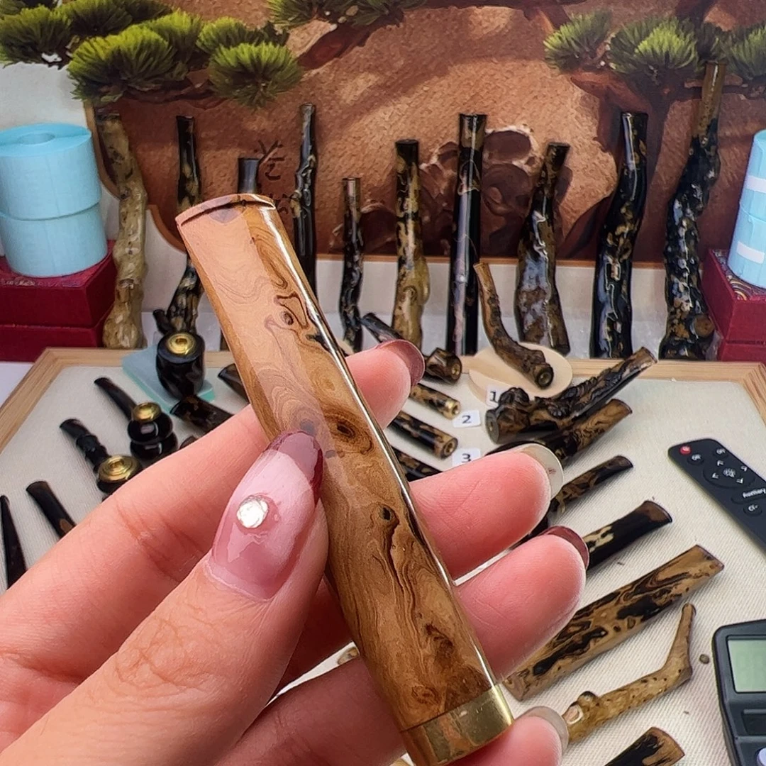 洪***武 海小柳血柳光面烟嘴