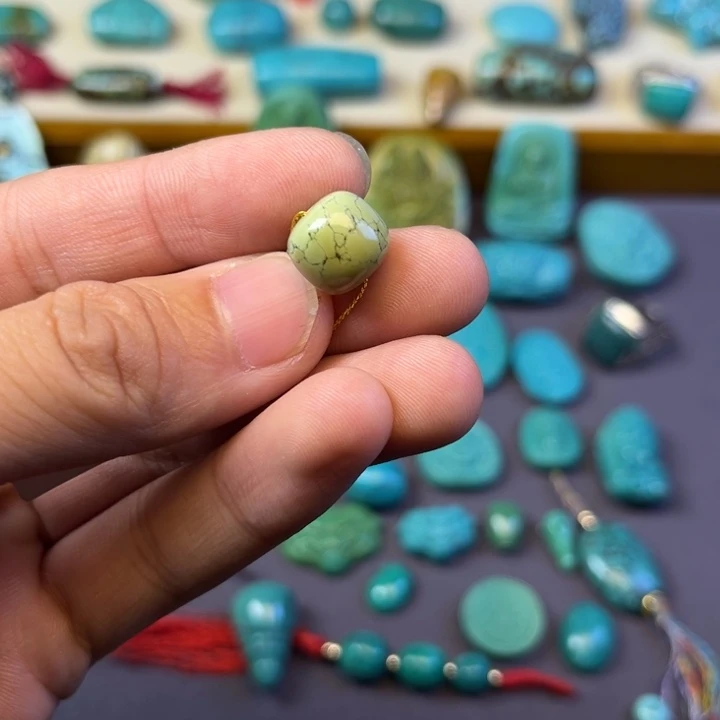 绿松石未镶嵌绿松石