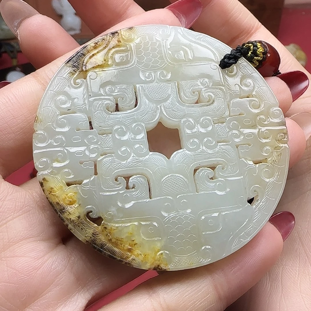 阿***伟和田玉未镶嵌挂件