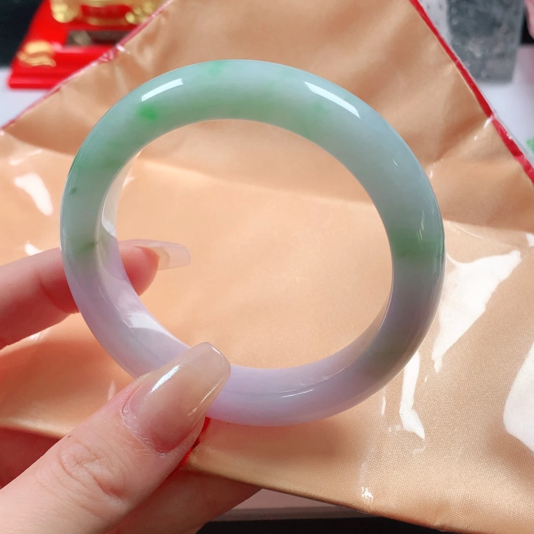 未镶嵌手镯翡翠天然翡翠手镯