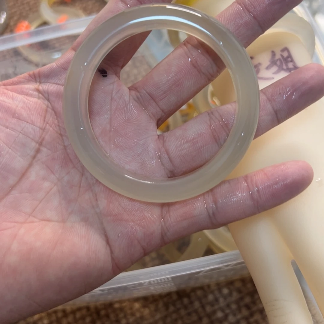 玛瑙/玉髓手镯未镶嵌南****۵