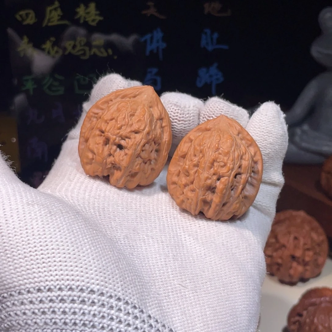文玩核桃把件赤龙鸡心2195，3233