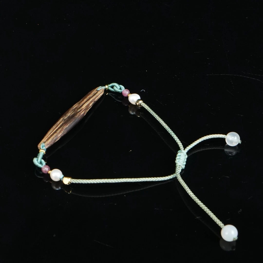 A2228 达拉干随行手链 4.9x0.9x0.4cm 3g