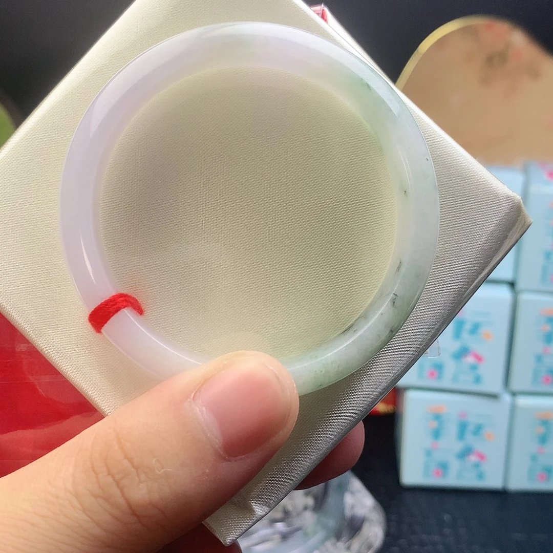 翡翠未镶嵌手镯53.9粉色牛奶底飘花百元福利正圈