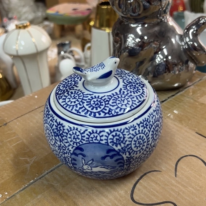 瓷片微瑕。。。。。。。。。。。