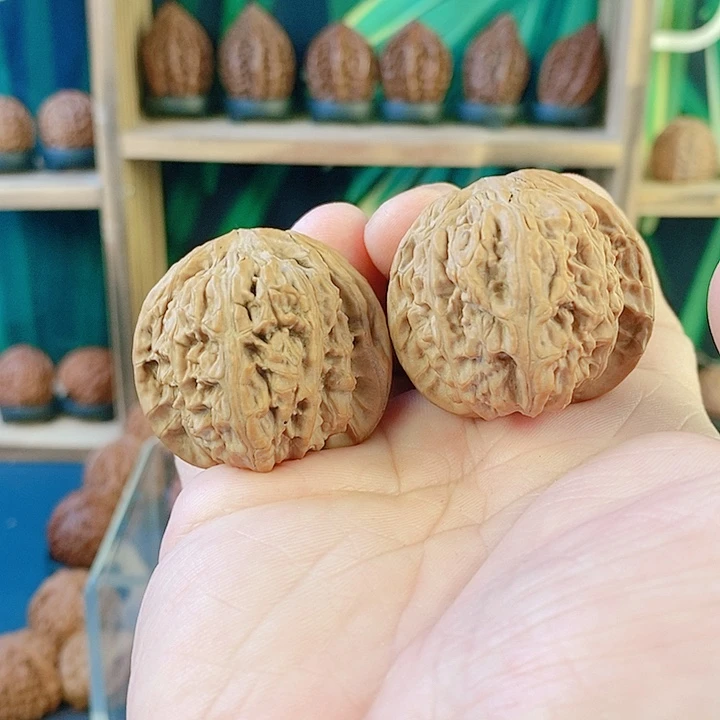 文玩核桃吊坠核老闷40尺