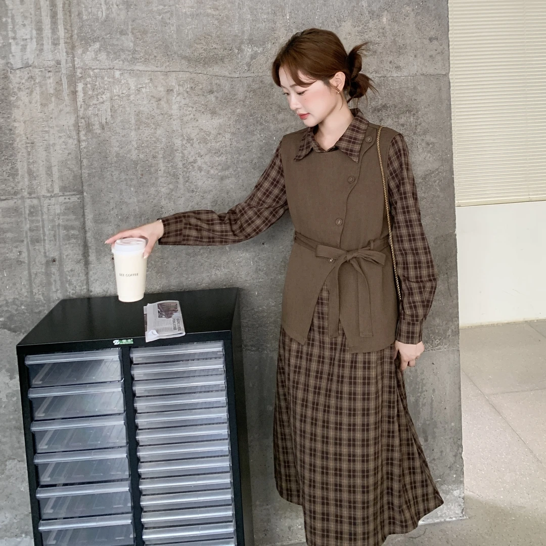 复古格子衬衫连衣裙套装女2025秋季新款高级感系带收腰马甲两件套