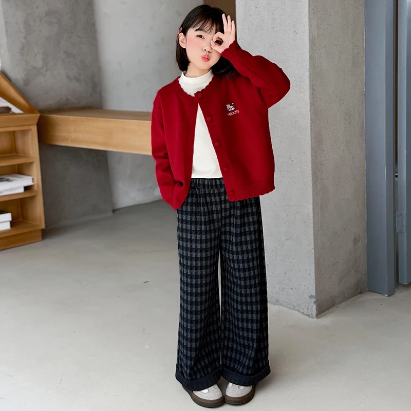 女童毛衣套装春秋款2025新款儿童打底衫中大童秋季格子裤三件套潮